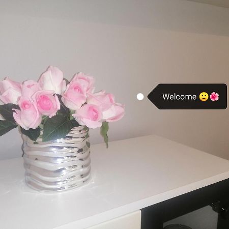 Apartment Vera, 80 M From The Sea Новиград Екстериор снимка