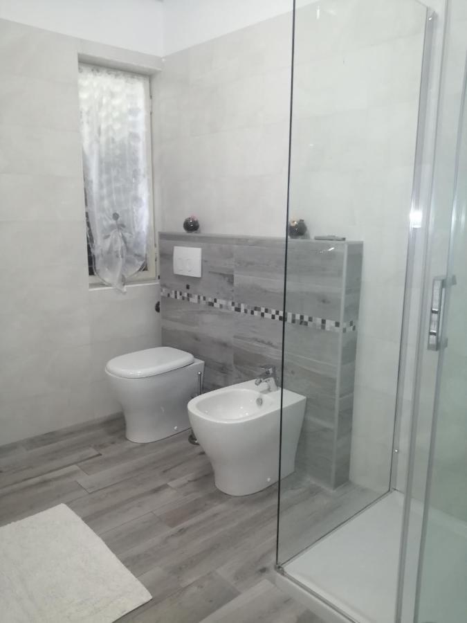 Apartment Vera, 80 M From The Sea Новиград Екстериор снимка